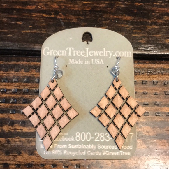Jewelry - BRAND NEW✨ Wooden Floating Diamond Earrings